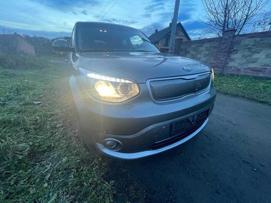 Розборка шрот запчасти Kia Soul EV 27kw колір IM киа сол соул кіа