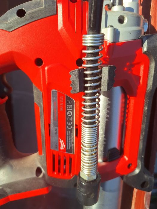 Smarownica Milwaukee m18+ 3x bateria 5ah+ladowarka+ładowarka