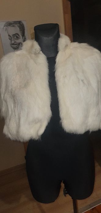 Peleryna, narzutka. Bolerko z królika