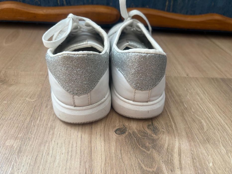 Buty sportowe rozmiar 40