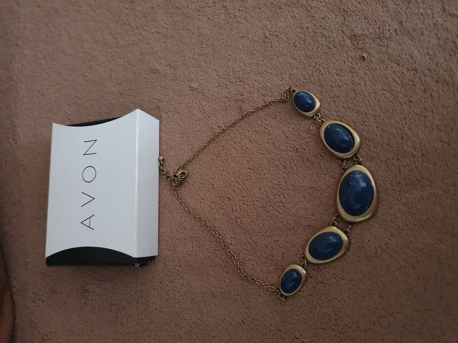 Biżuteria  firmy Avon