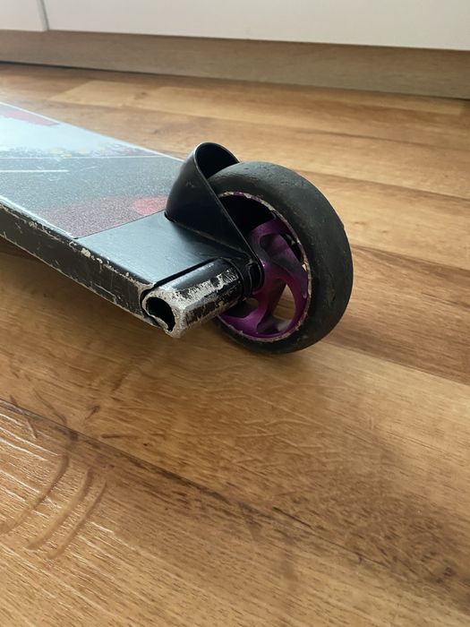 Трюковой  самокат Axel Storm б/у