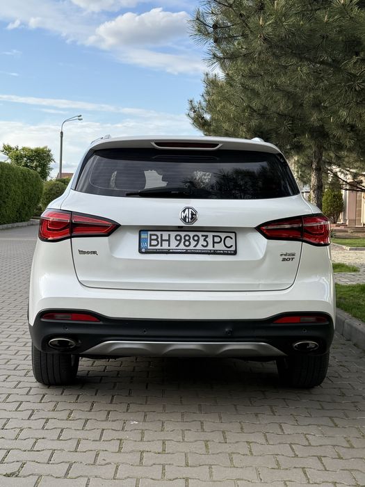 MG HS 2021г 1.5 бензин автомат