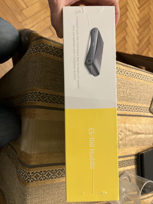 Clickshare CS-100 huddle