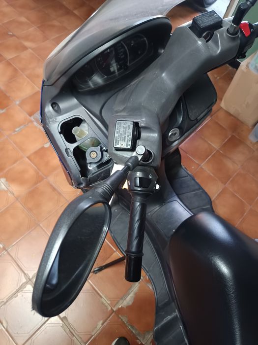 Suzuki Burgman UH 200