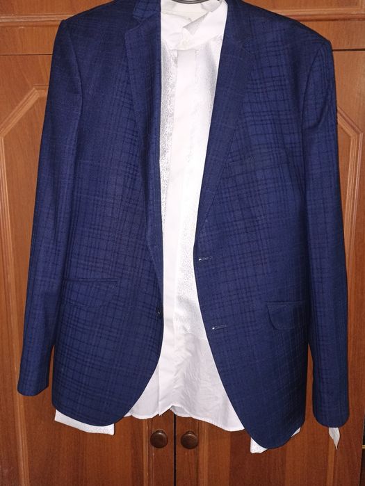 Костюм свадебный