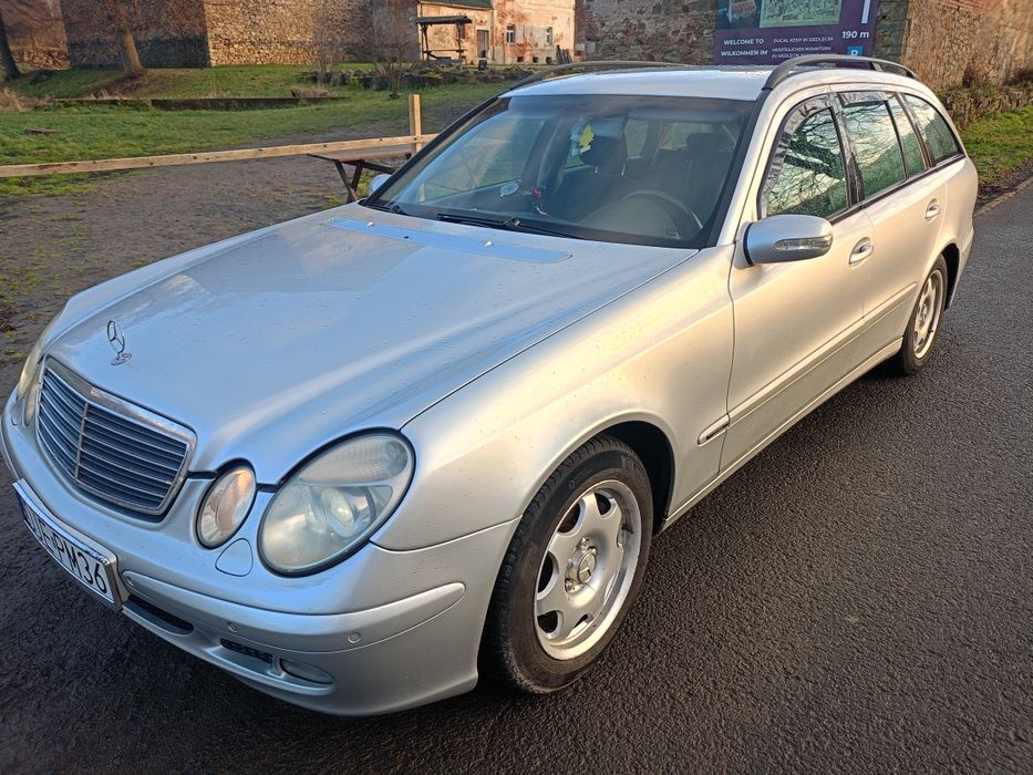 Mercedes W211 e klasa 2,2 cdi automat