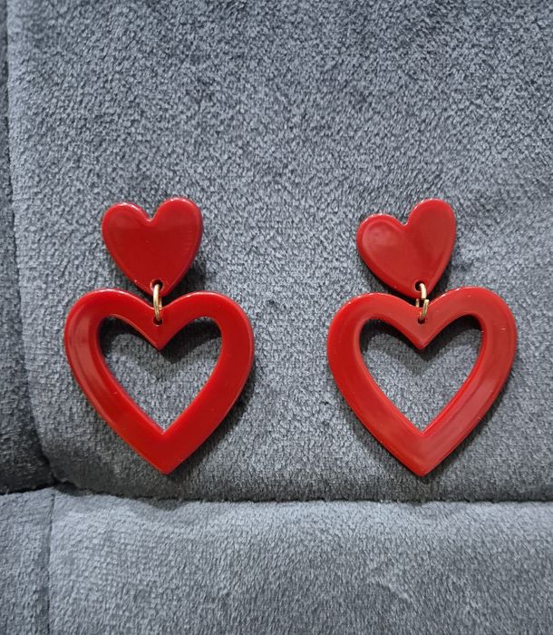 Czerwone seksownego kolczyki serca akrylowe