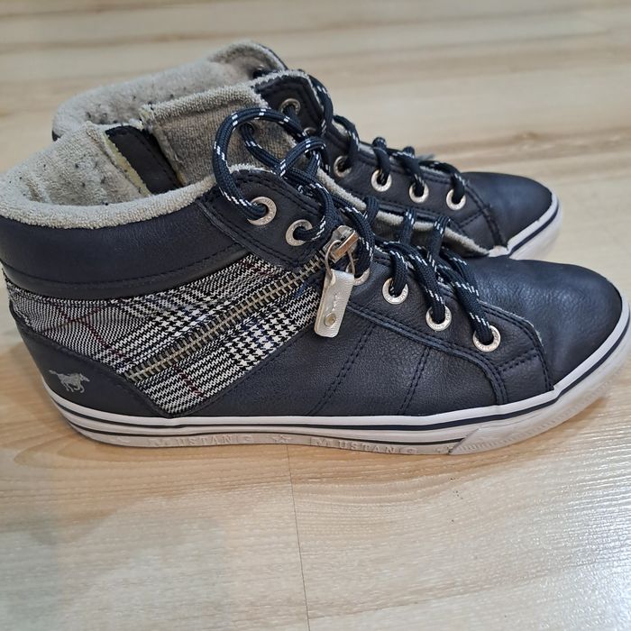 Buty Mustang damskie za kostke