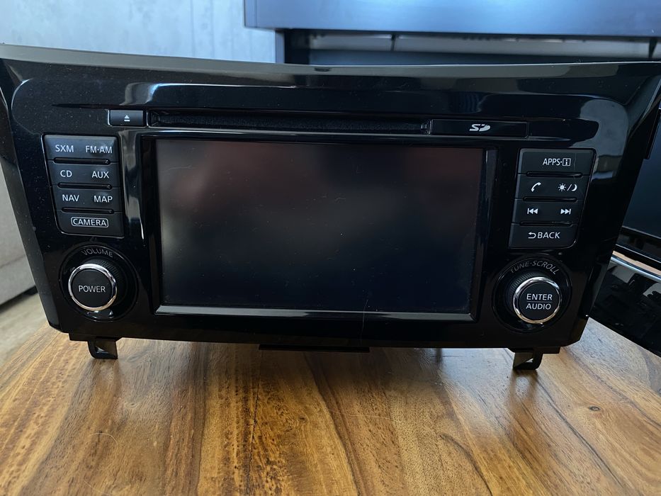 Oryginalne radio Nissan Rogue 2015, CD, nawigacja, do kamer
