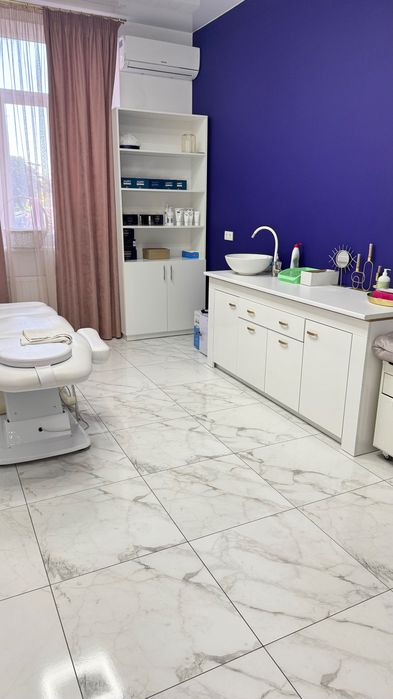 Оренда кабінету косметолога в діючому салоні краси