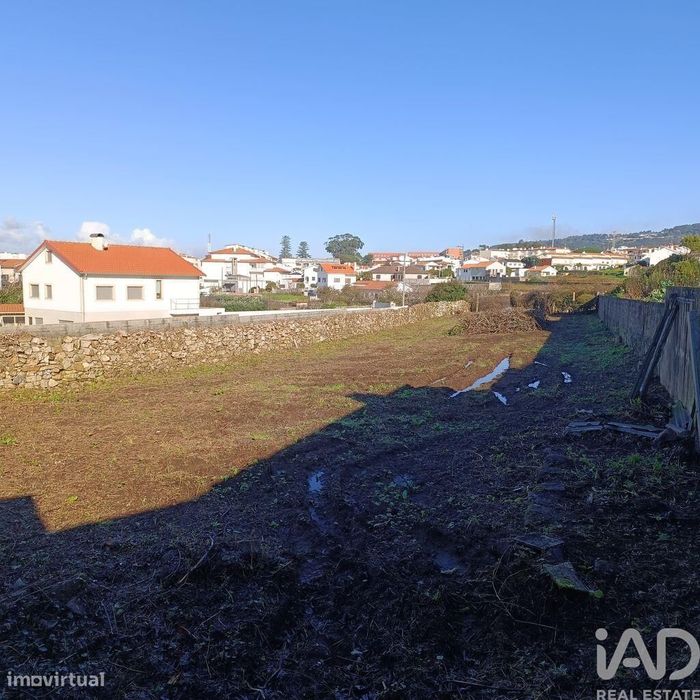Terreno em Moledo e Cristelo