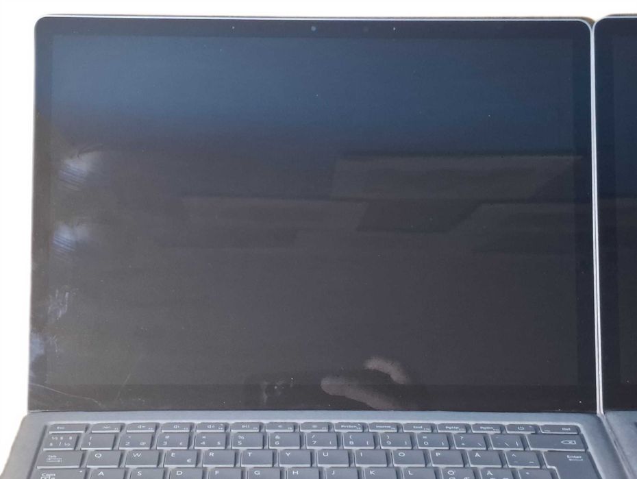 Microsoft Surface Laptop 1950 5 oraz 4 - 2 Sztuki - Intel i5 11 i 12 generacji - Uszkodzone -