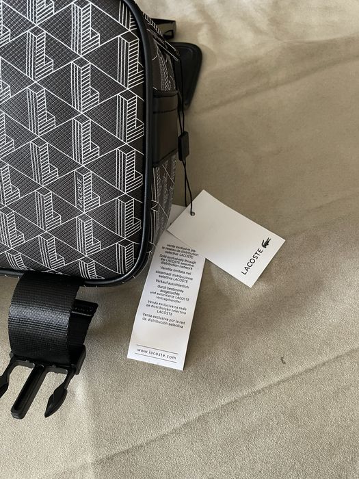 Bolsa Lacoste Preta – Design Moderno e Versátil