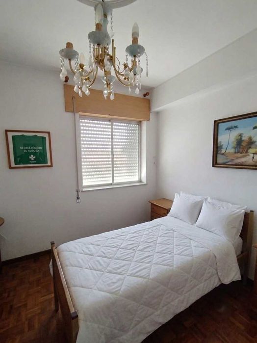 Quarto individual centro braga(despesas incluidas)