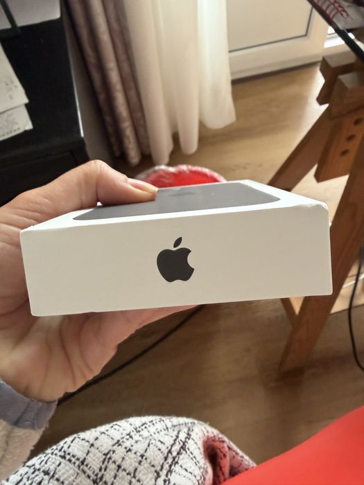 Iphone 16 128 GB Preto selado