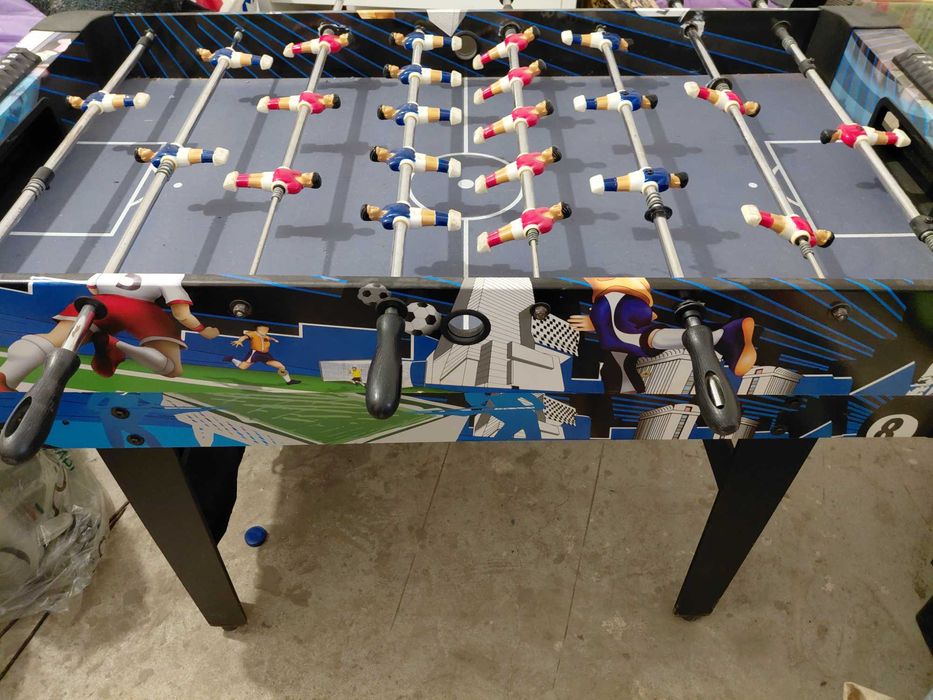 Mesa de bilhar e matraquilhos