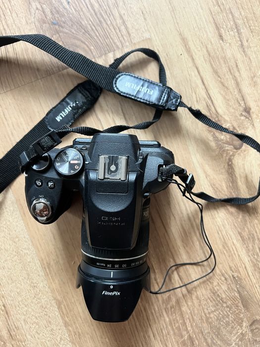 Fujifilm FinePix HS10