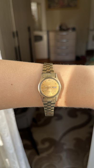 Часи годинник SEIKO жіночі