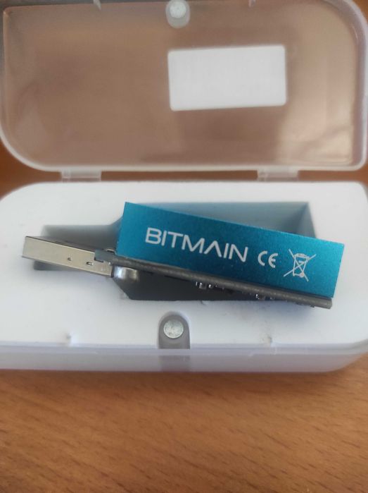 Bitmain Antminer U2 V1.2 SHA-256 1.6GH/S USB stick miner