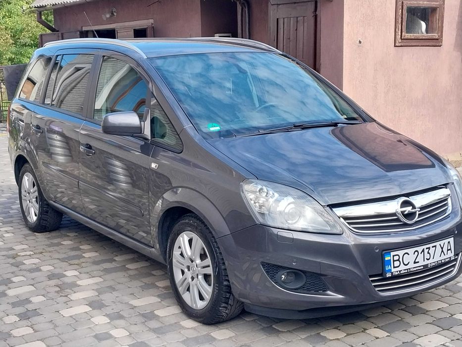 Opel Zafira 2011