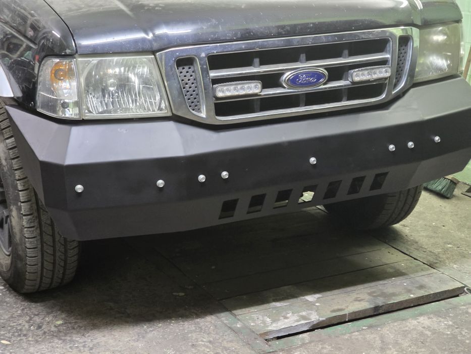 Бампер на  пікап Nissan Navara, Ford Ranger, Peugeot Landtrek, L200