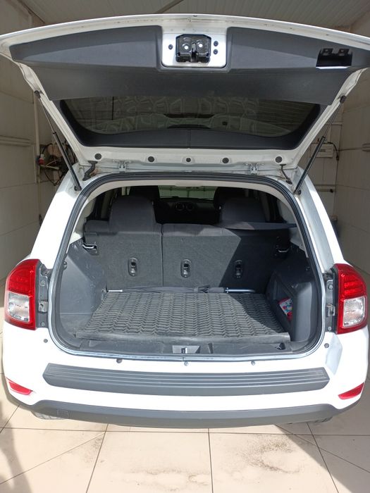 Продам Jeep Compass