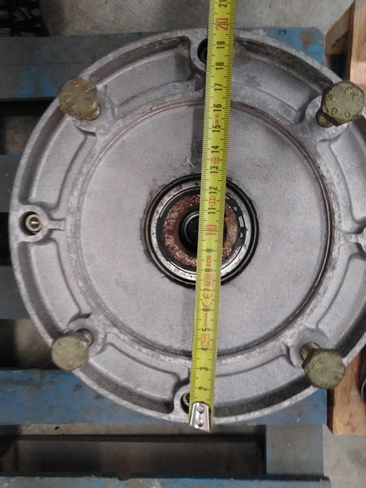 Redutor Bonfiglioli A41 I=22.7 P90B5 (NOVO)