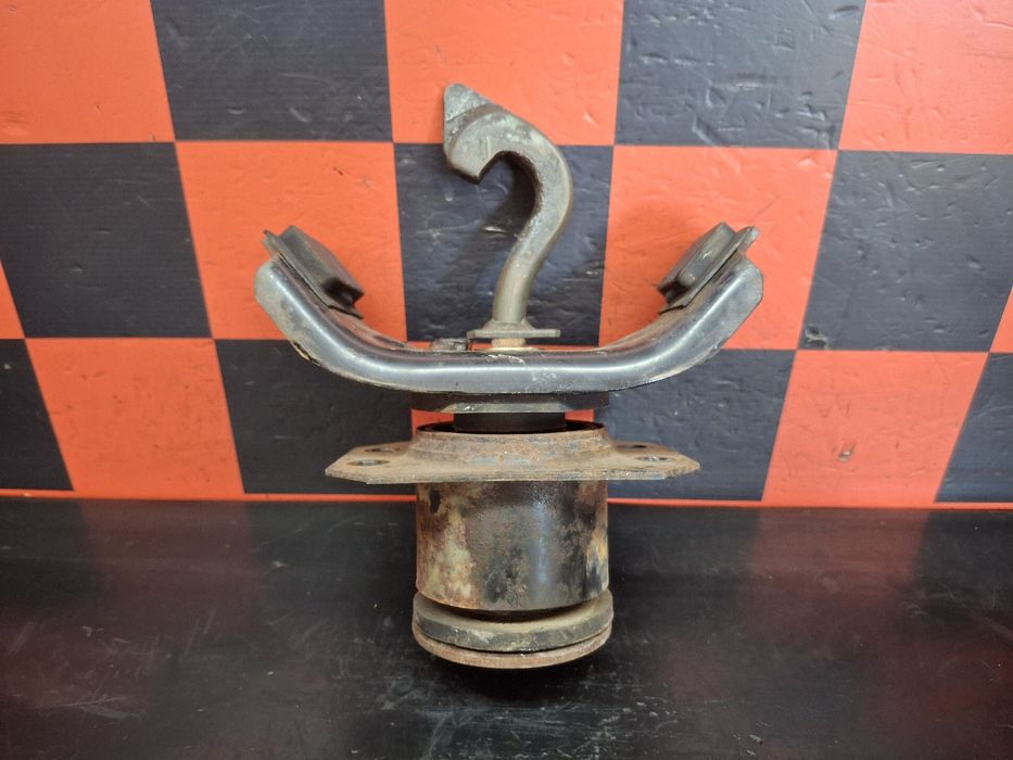 Suporte genérico MITSUBISHI TRUCKS Canter