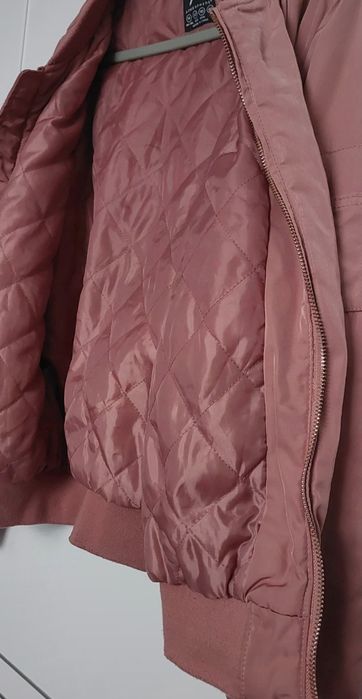 Kurtka damska bomberka