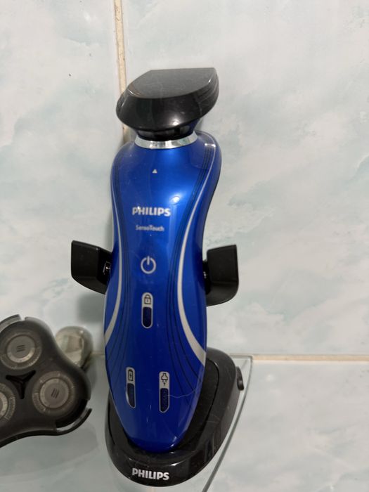 Електробритва Philips
