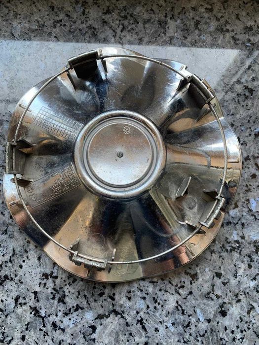 Chrysler Town and Country 2008-10 kapsel kołpak kołpaczek felgi chrom