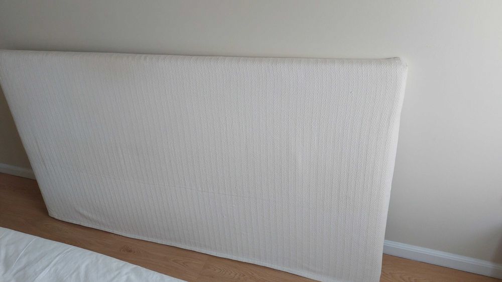 Cabeceira de cama de casal