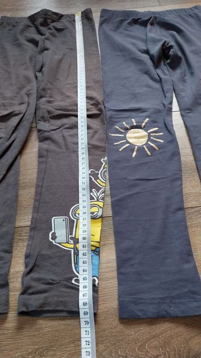 Zestaw legginsy r. 128 Minionki