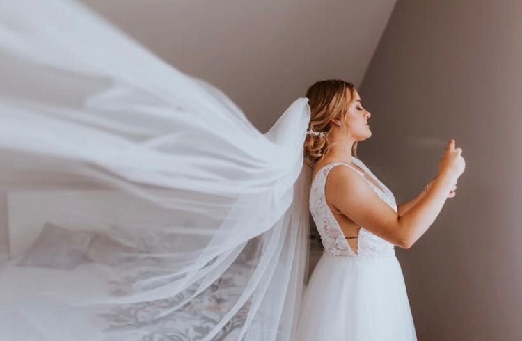 Suknia ślubna Corteza Annais Bridal + welon gratis