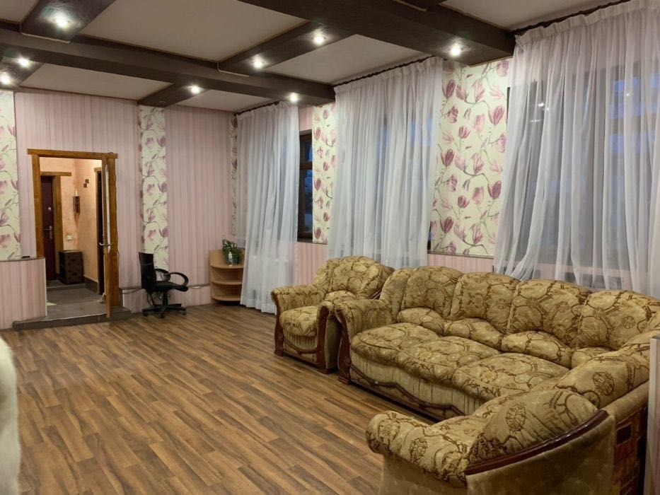 100 грн. в сутки / 400 грн неделя Хостел Киев М. Демеевская Автовокзал