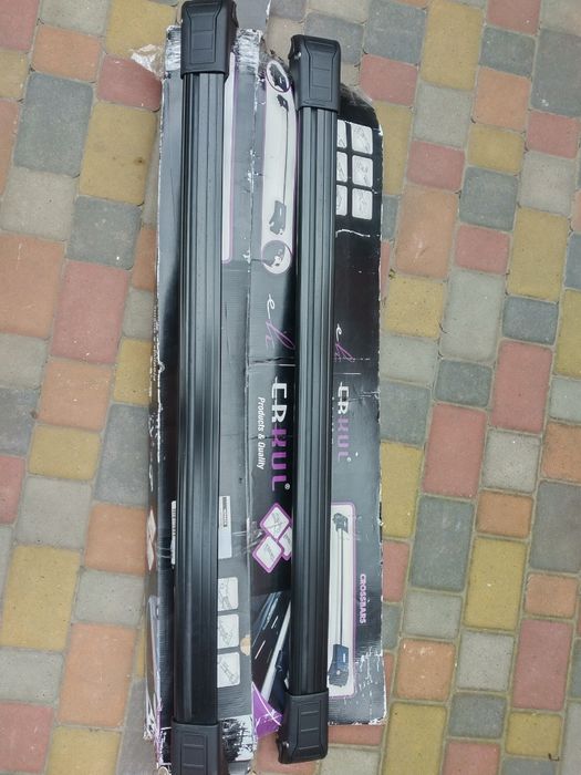 Багажник  на рейлинги универсальный .