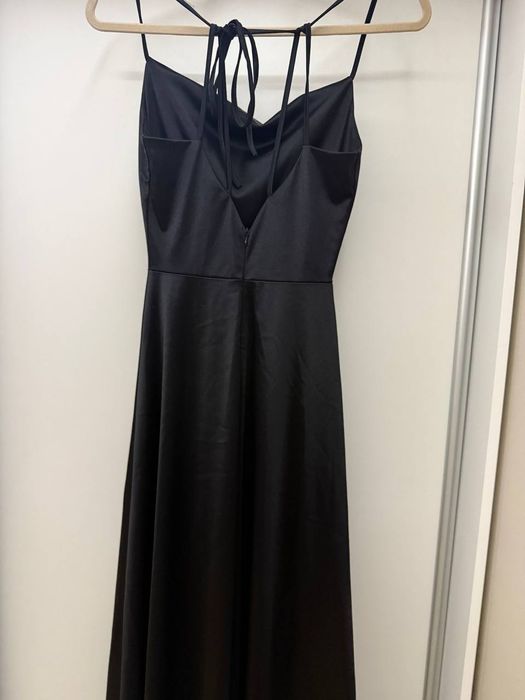 Sukienka wieczorowa.