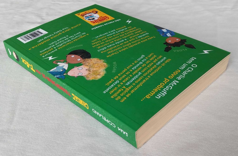 Livros Charlie Transforma-se num T-Rex e numa Galinha [Preço dos dois]