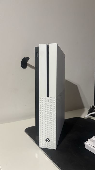 Konsola Xbox One S