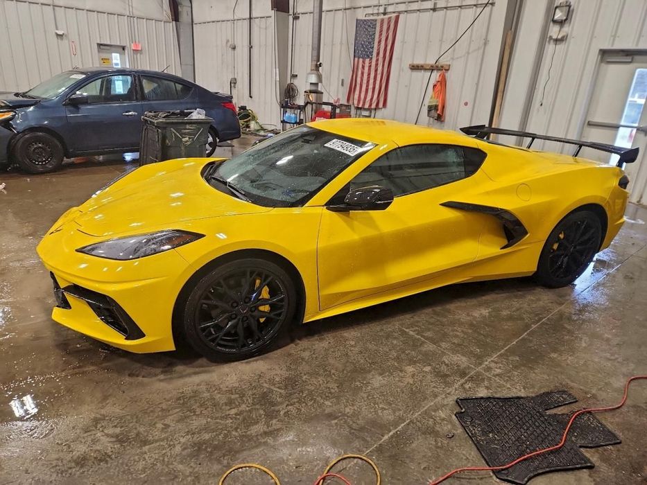 Chevrolet Corvette 6.2 490 KM, 2LT, Stingray, coupe, model 2025, drobna szkoda!