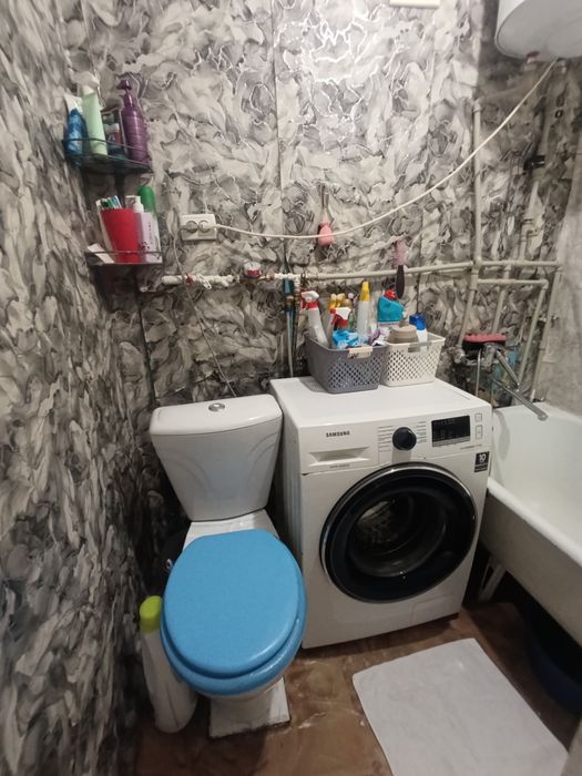 Продам 3 х кімн.квартиру ,смт Аули
