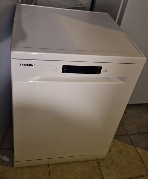 Máquina de lavar loiça Samsung