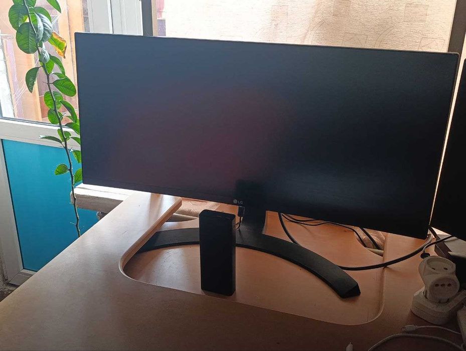 Монітор LG 29" LG 29UC88-B, 2560x1080