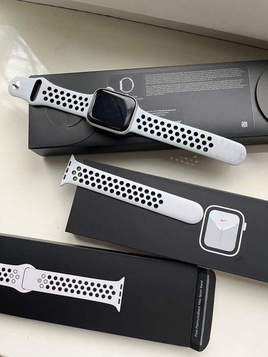 Apple Watch SE nike