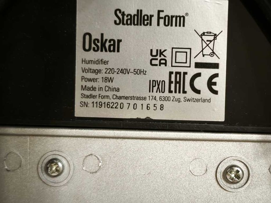 Nawilżacz ewaporacyjny STADLER FORM Oskar Czarny