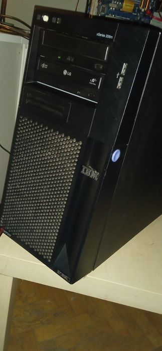 Serwer IBM xseries 206m Pentium 4 506 2.66GHz + 1GB RAM DDR2 400MHz