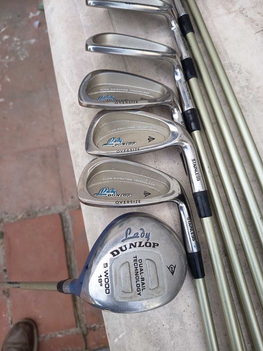 Dois conjuntos de Golfe completos - Penn + Dunlop (para Senhora)