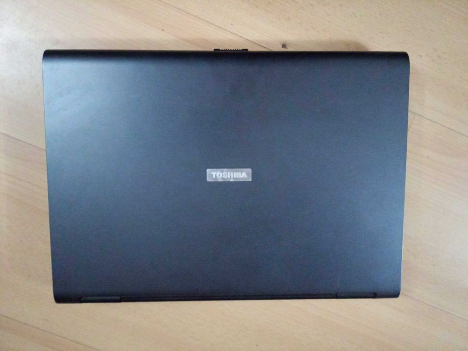 Toshiba Satellite A110-179 com carregador