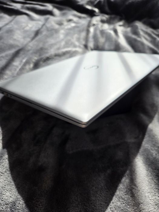 Dell Vostro 16 5620 - i7-1260P / 16 GB / 512 GB SSD / Windows 11 Pro